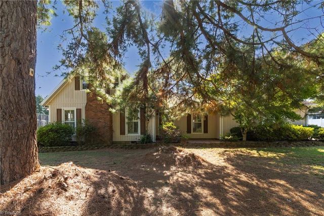 3414 Edgefield Road, Greensboro, NC 27409