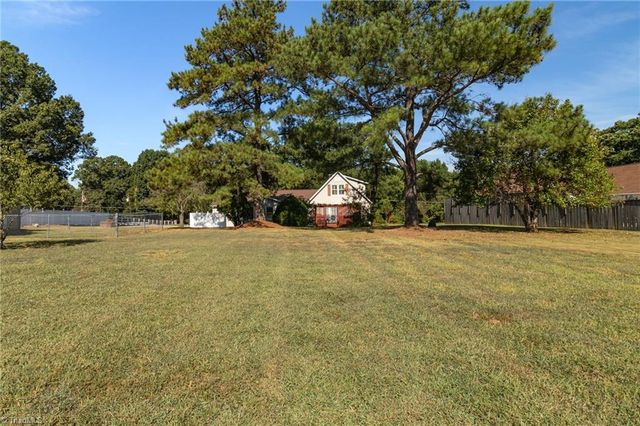 3414 Edgefield Road, Greensboro, NC 27409