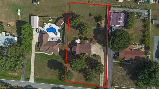 3414 Edgefield Road, Greensboro, NC 27409