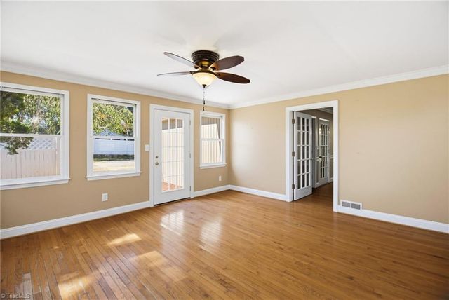 3414 Edgefield Road, Greensboro, NC 27409