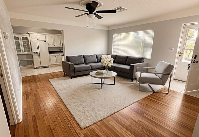 4320 YARDLEY AVENUE N, St Petersburg, FL 33713
