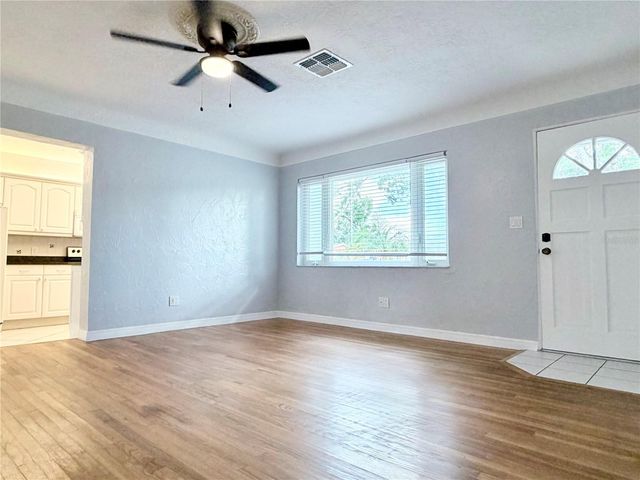 4320 YARDLEY AVENUE N, St Petersburg, FL 33713