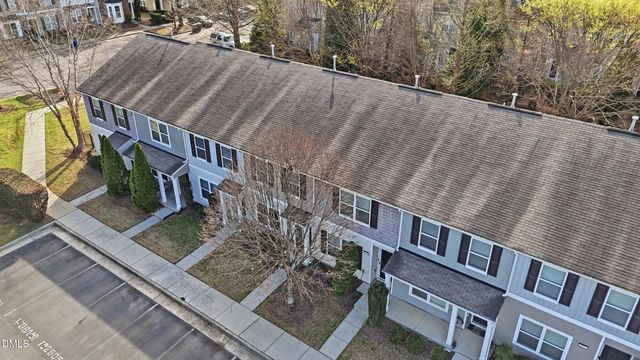 2907 Berkeley Springs Place, Raleigh, NC 27616