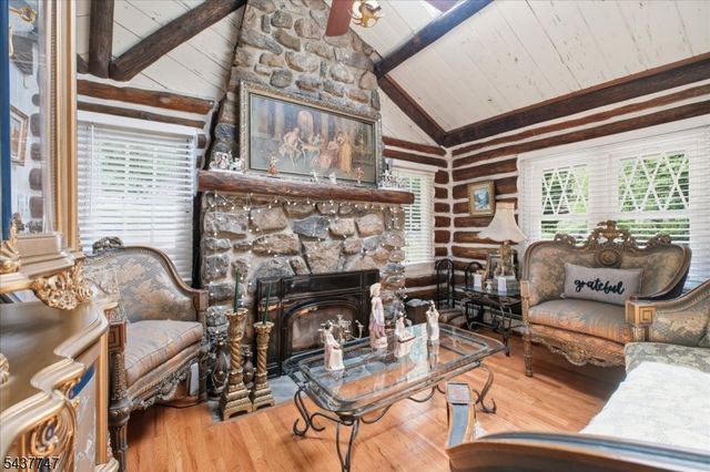 1 Woodlawn Rd, Sparta Twp., NJ 07871
