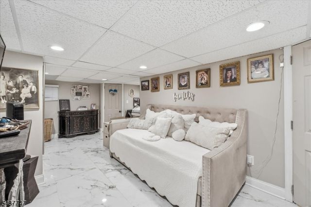 1 Woodlawn Rd, Sparta Twp., NJ 07871