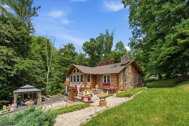 1 Woodlawn Rd, Sparta Twp., NJ 07871