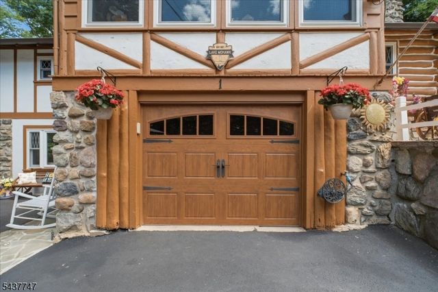 1 Woodlawn Rd, Sparta Twp., NJ 07871