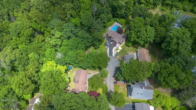 1 Woodlawn Rd, Sparta Twp., NJ 07871