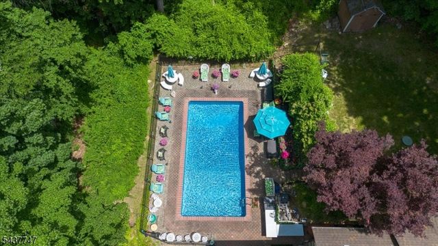 1 Woodlawn Rd, Sparta Twp., NJ 07871