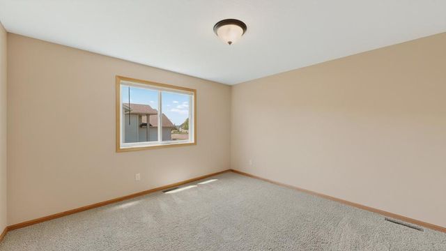 4024 Stone Point Drive NE, Rochester, MN 55906