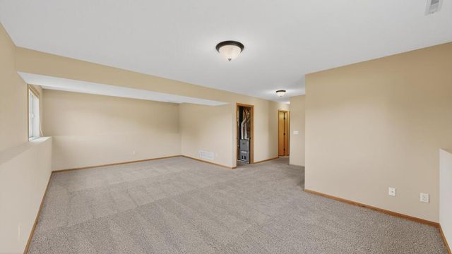 4024 Stone Point Drive NE, Rochester, MN 55906