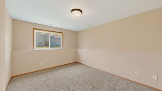 4024 Stone Point Drive NE, Rochester, MN 55906