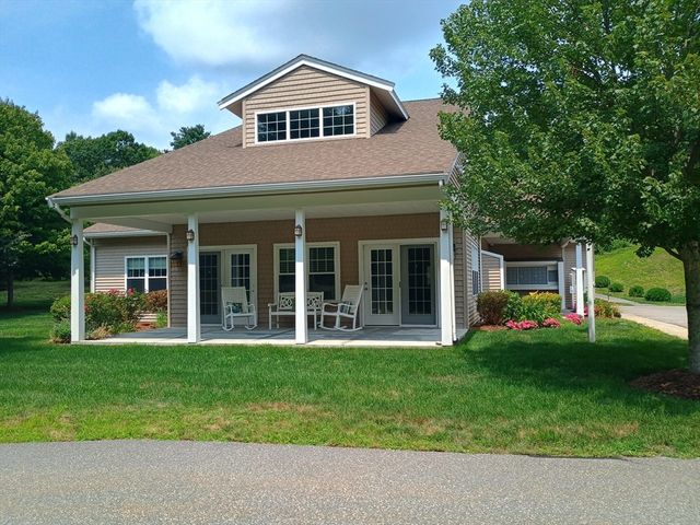 7 Walden Way 7, Milford, MA 01757