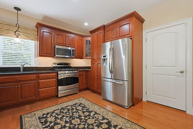 7 Walden Way 7, Milford, MA 01757