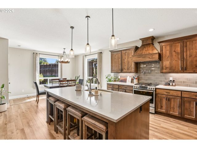 4417 Se 17TH Ave, Brush Prairie, WA 98606