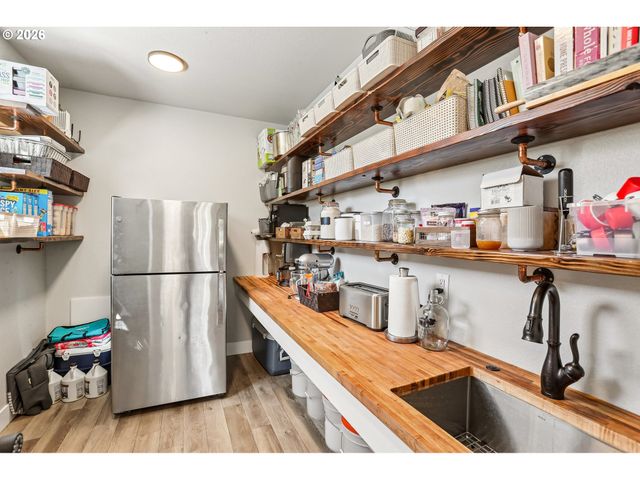 4417 Se 17TH Ave, Brush Prairie, WA 98606