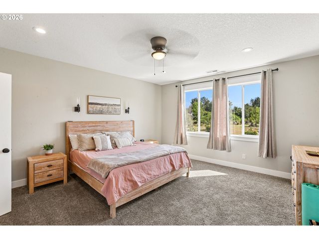 4417 Se 17TH Ave, Brush Prairie, WA 98606