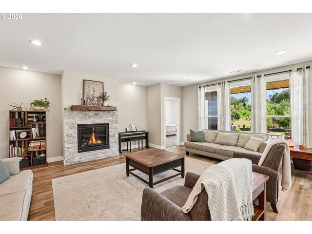 4417 Se 17TH Ave, Brush Prairie, WA 98606