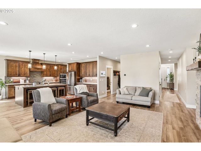 4417 Se 17TH Ave, Brush Prairie, WA 98606