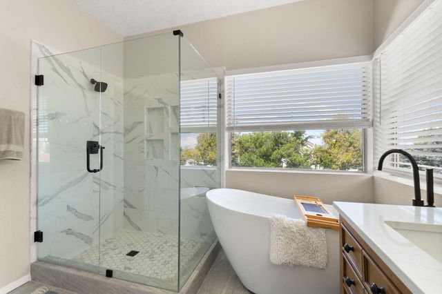 6705 Cypress Point Way NE, Albuquerque, NM 87111