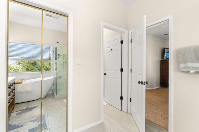 6705 Cypress Point Way NE, Albuquerque, NM 87111