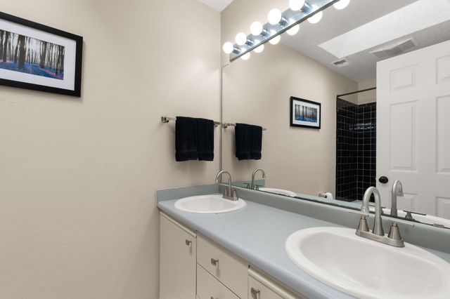 6705 Cypress Point Way NE, Albuquerque, NM 87111