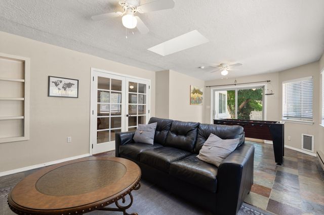 6705 Cypress Point Way NE, Albuquerque, NM 87111