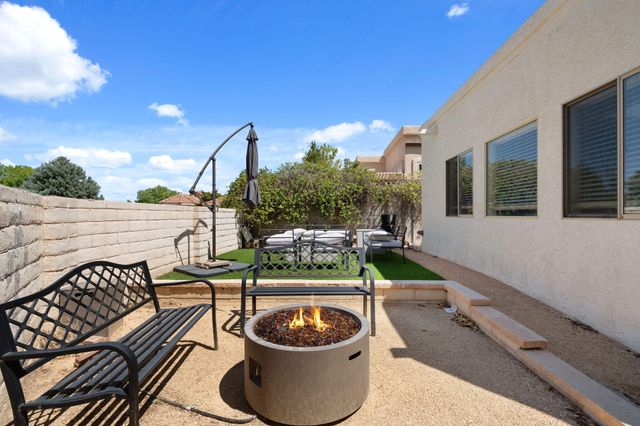 6705 Cypress Point Way NE, Albuquerque, NM 87111