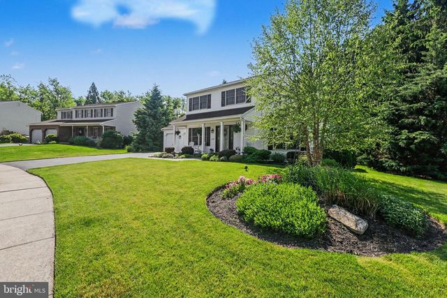 2427 CLOVER, Mechanicsburg, PA 17055