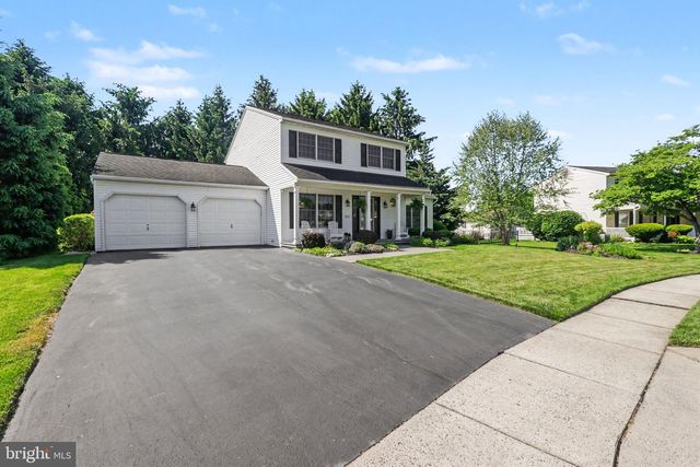 2427 CLOVER, Mechanicsburg, PA 17055