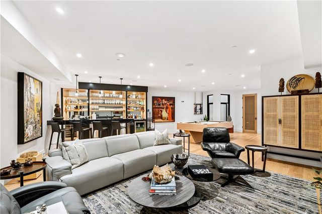 1521 Bayadere Terrace, Corona Del Mar, CA 92625