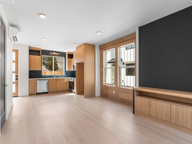 5177 Se 28th Ave 5, Portland, OR 97202