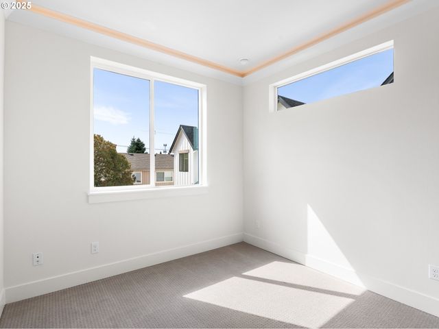 5177 Se 28th Ave 5, Portland, OR 97202