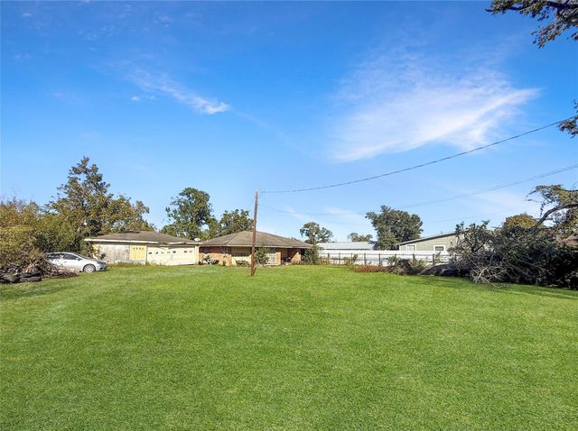 4323 Weaver Road, Houston, TX 77016