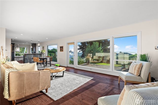 920 S Ventura Drive, Tacoma, WA 98465