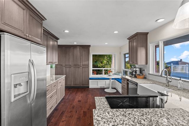 920 S Ventura Drive, Tacoma, WA 98465