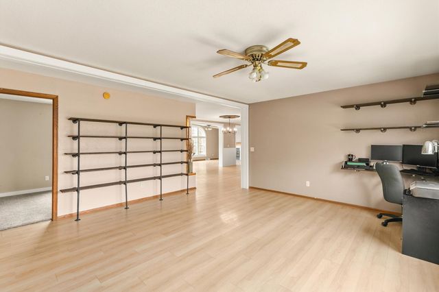 33045 Finestead Drive, Granger, IA 50109