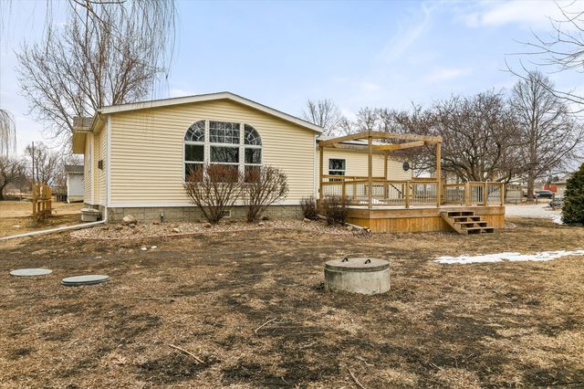 33045 Finestead Drive, Granger, IA 50109