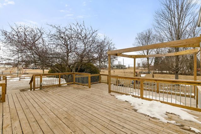 33045 Finestead Drive, Granger, IA 50109