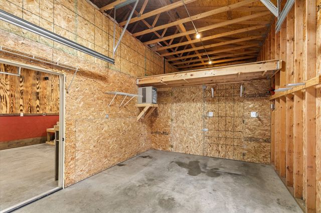 33045 Finestead Drive, Granger, IA 50109