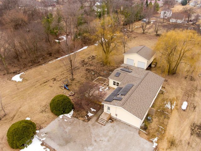 33045 Finestead Drive, Granger, IA 50109
