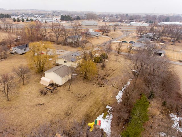 33045 Finestead Drive, Granger, IA 50109