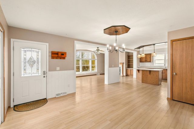 33045 Finestead Drive, Granger, IA 50109