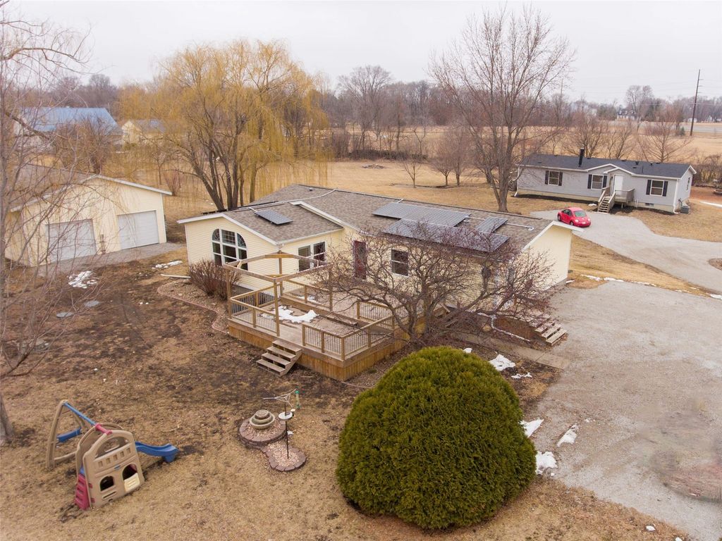 33045 Finestead Drive, Granger, IA 50109