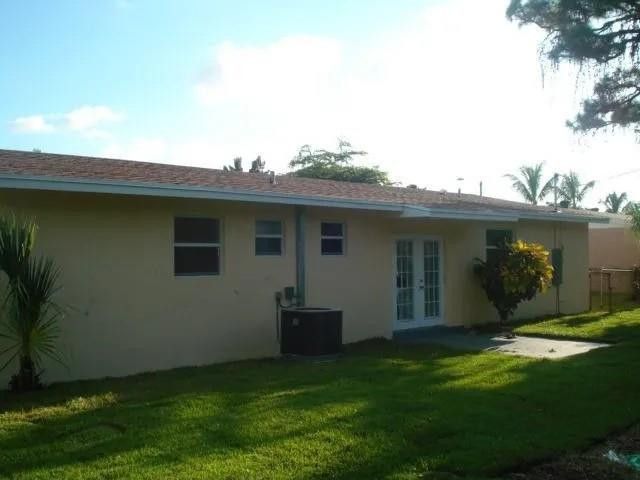 3611 NW 6th Place, Lauderhill, FL 33311