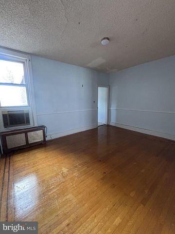 4636 OAKLAND ST, Philadelphia, PA 19124