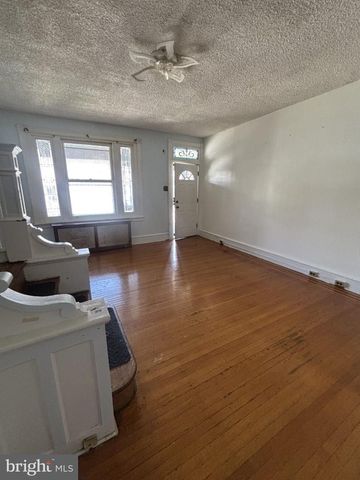 4636 OAKLAND ST, Philadelphia, PA 19124