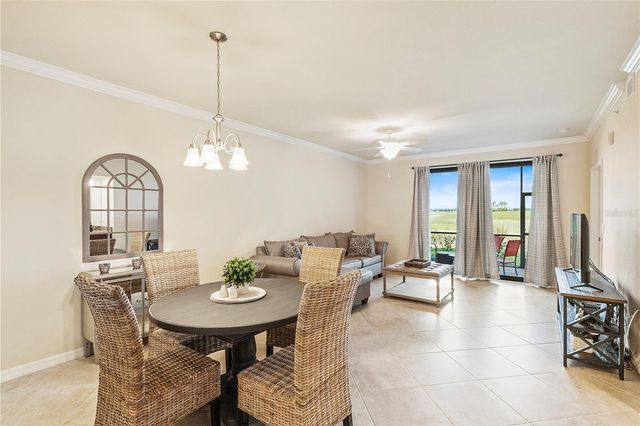 5558 PALMER CIRCLE 105, Bradenton, FL 34211