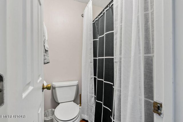 418 Olympia Drive, Maryville, TN 37804