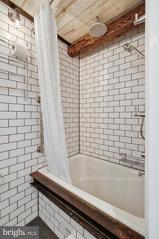 203 S WASHINGTON ST, Rockville, MD 20850